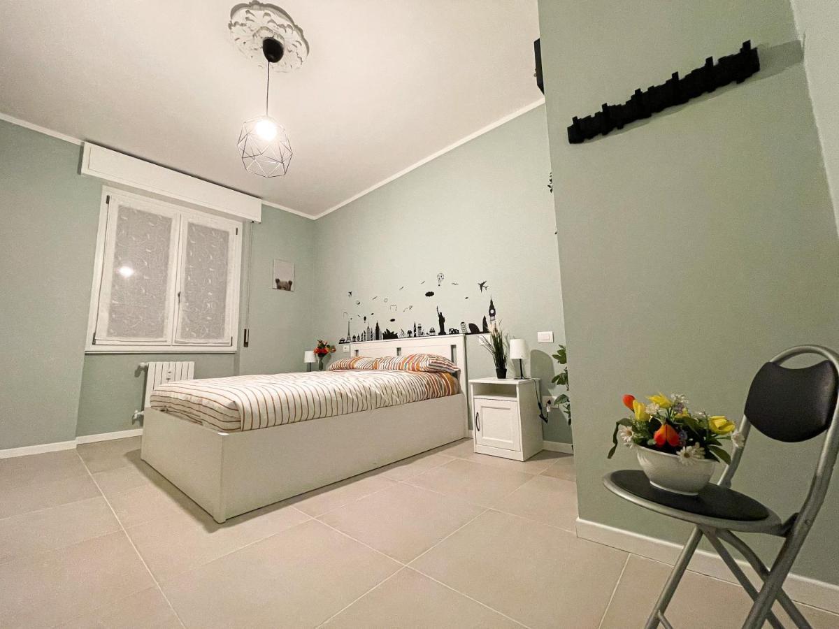 Accogliente Camera A Milano Exterior photo